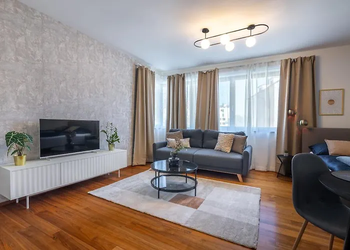 The Bright And Cozy Hideaway Studio