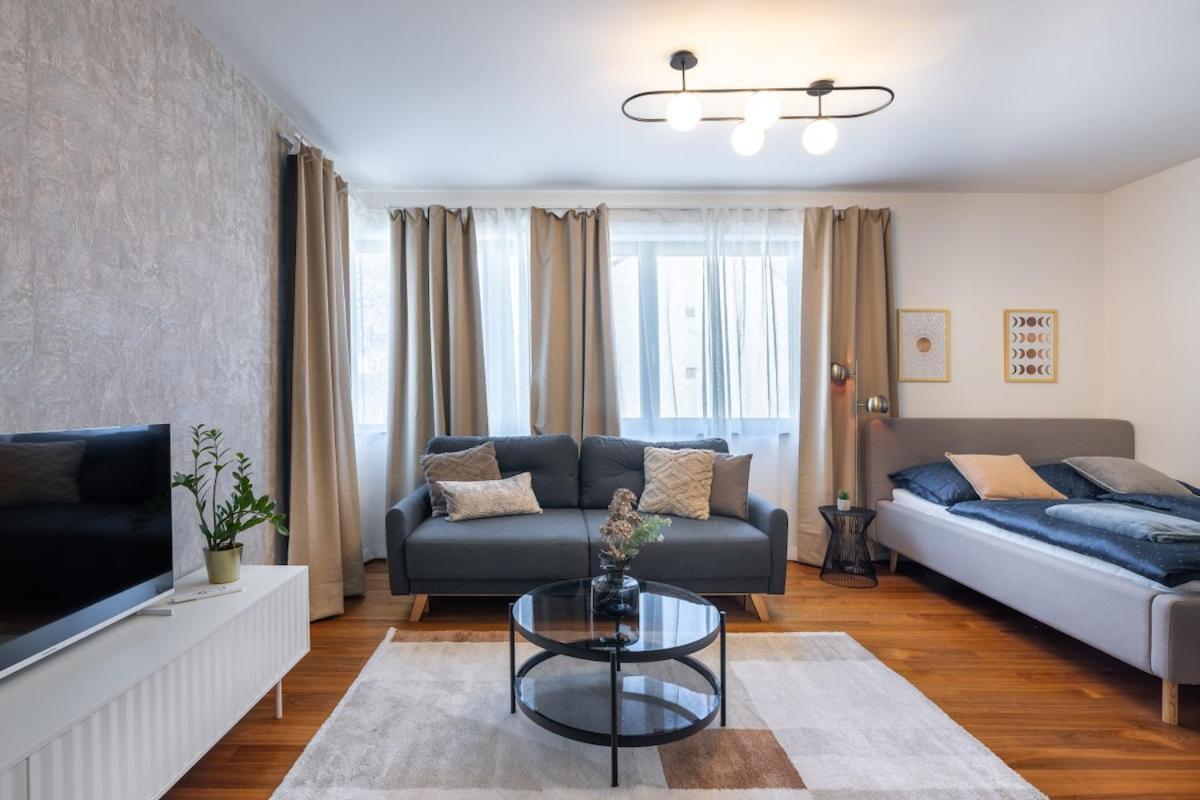 The Bright And Cozy Hideaway Praga